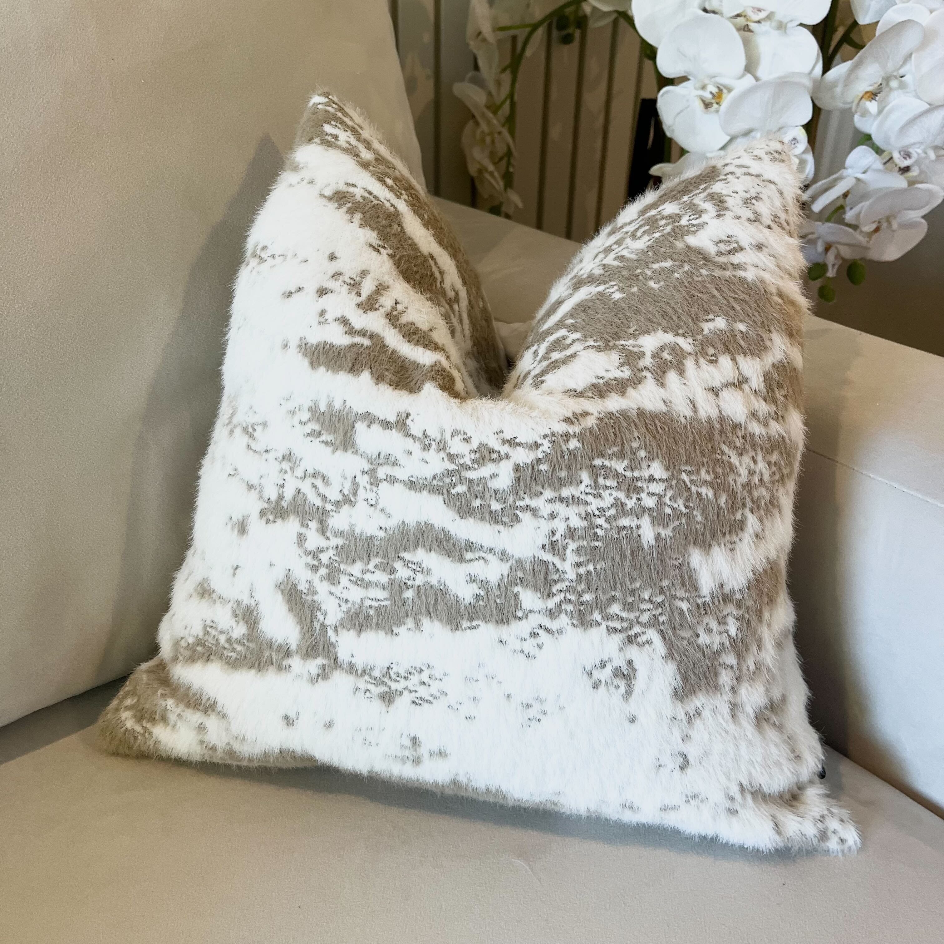 Comallo Faux Fur Neutral Two-Toned Cushion - 43x43cm Textiles