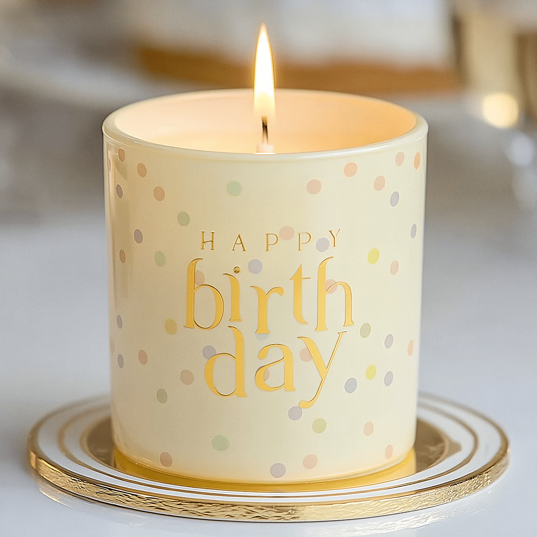 Crisp Cotton 'Happy Birthday' Candle Fragrance