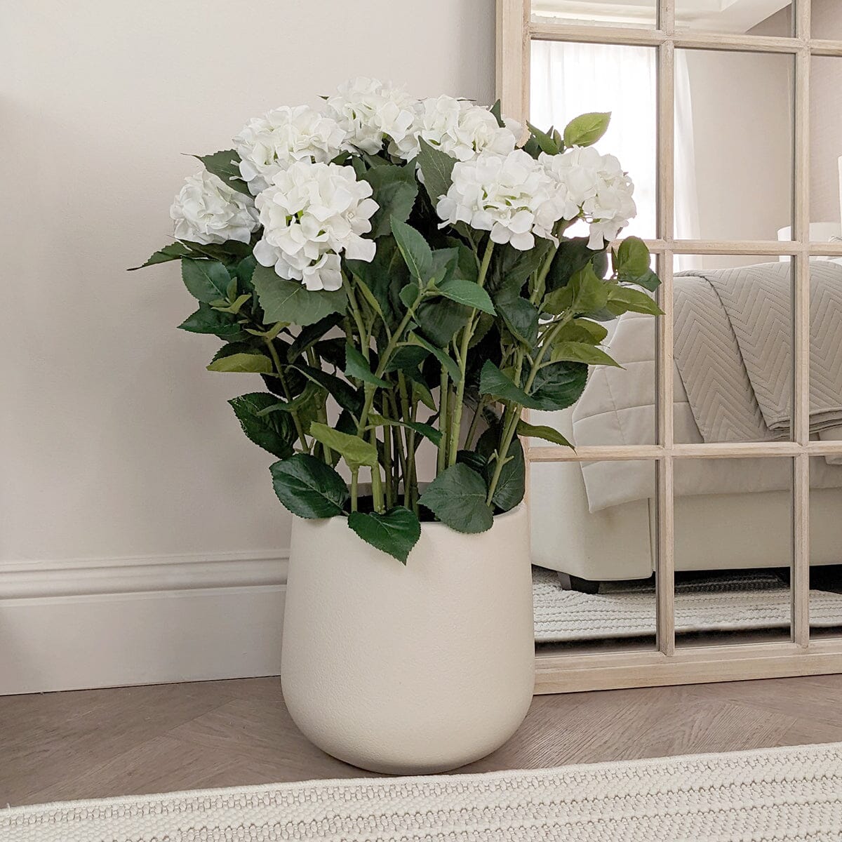 Large White Faux Hydrangea Potted Plant Accessories