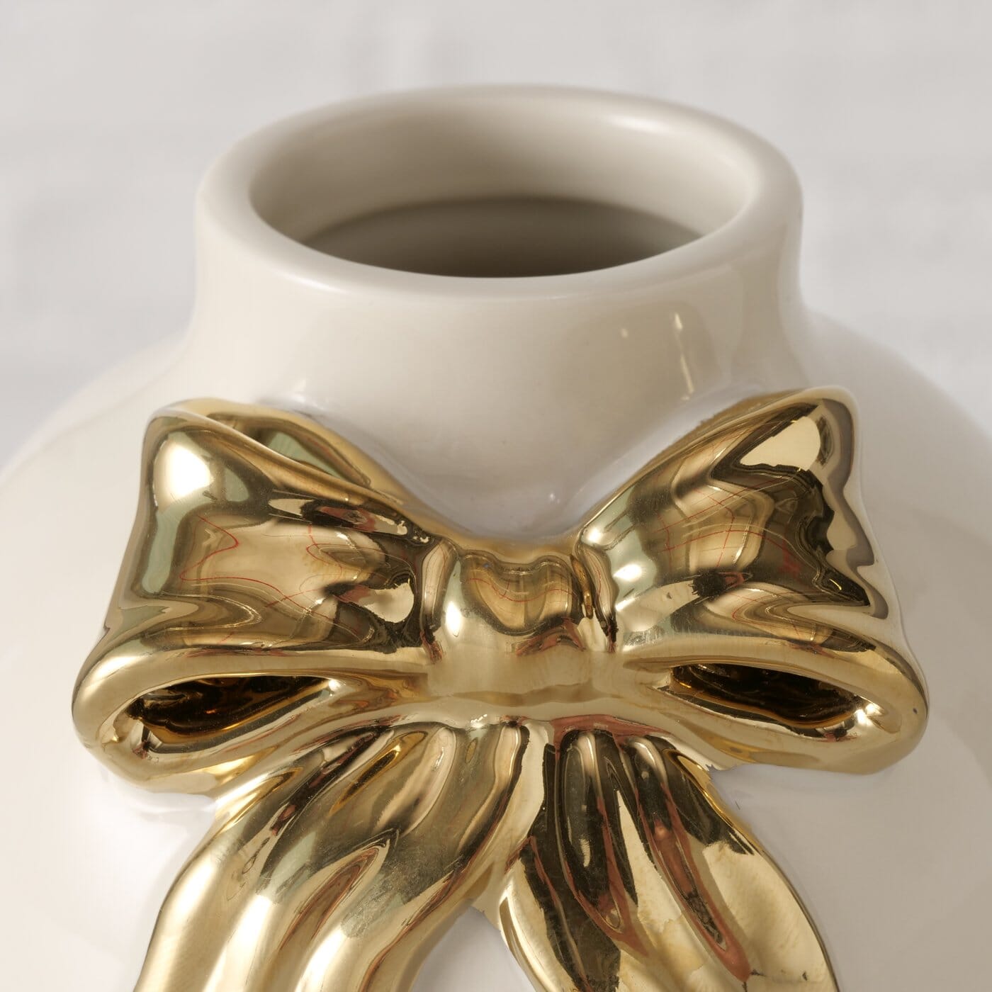 Talia Cream & Gold Decorative Vase with Bow Accessories
