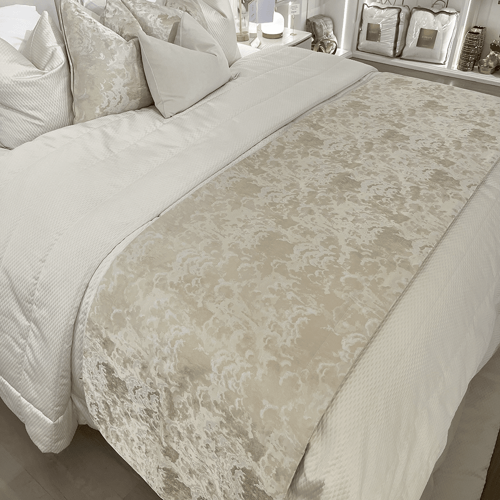 Yasmin Gold & Cream Metallic Cloud Print Bed Runner Textiles