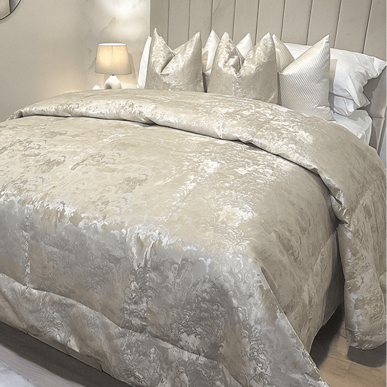 Yasmin Gold & Cream Metallic Cloud Print Bedspread Textiles
