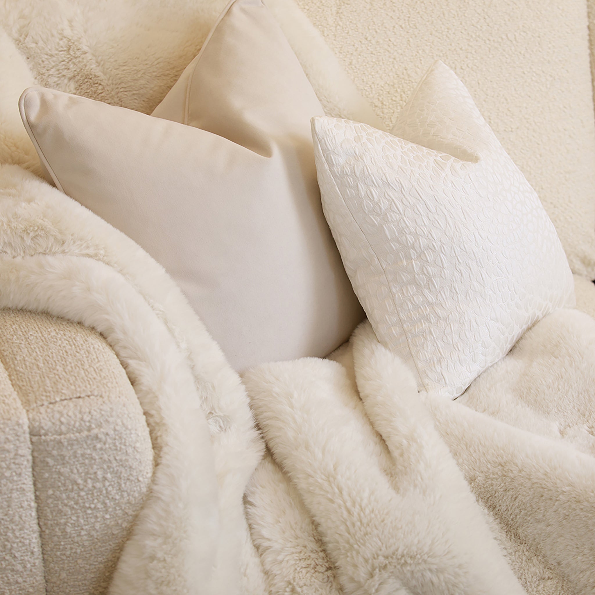 Lili Extra Thick Faux Fur Cream Throw Throw