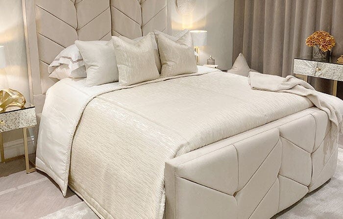 The Ashton Bedroom