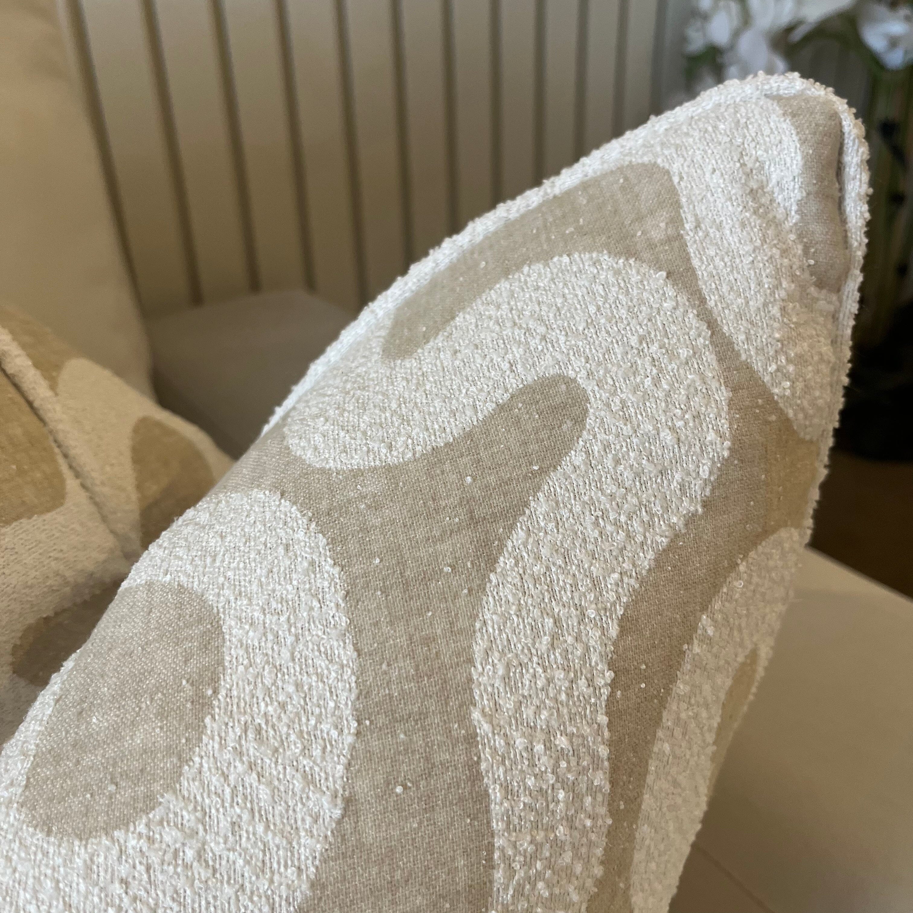 Amberlyn Luxury Beige & Cream Boucle Squiggle Piped Cushion - 50x50cm Textiles 