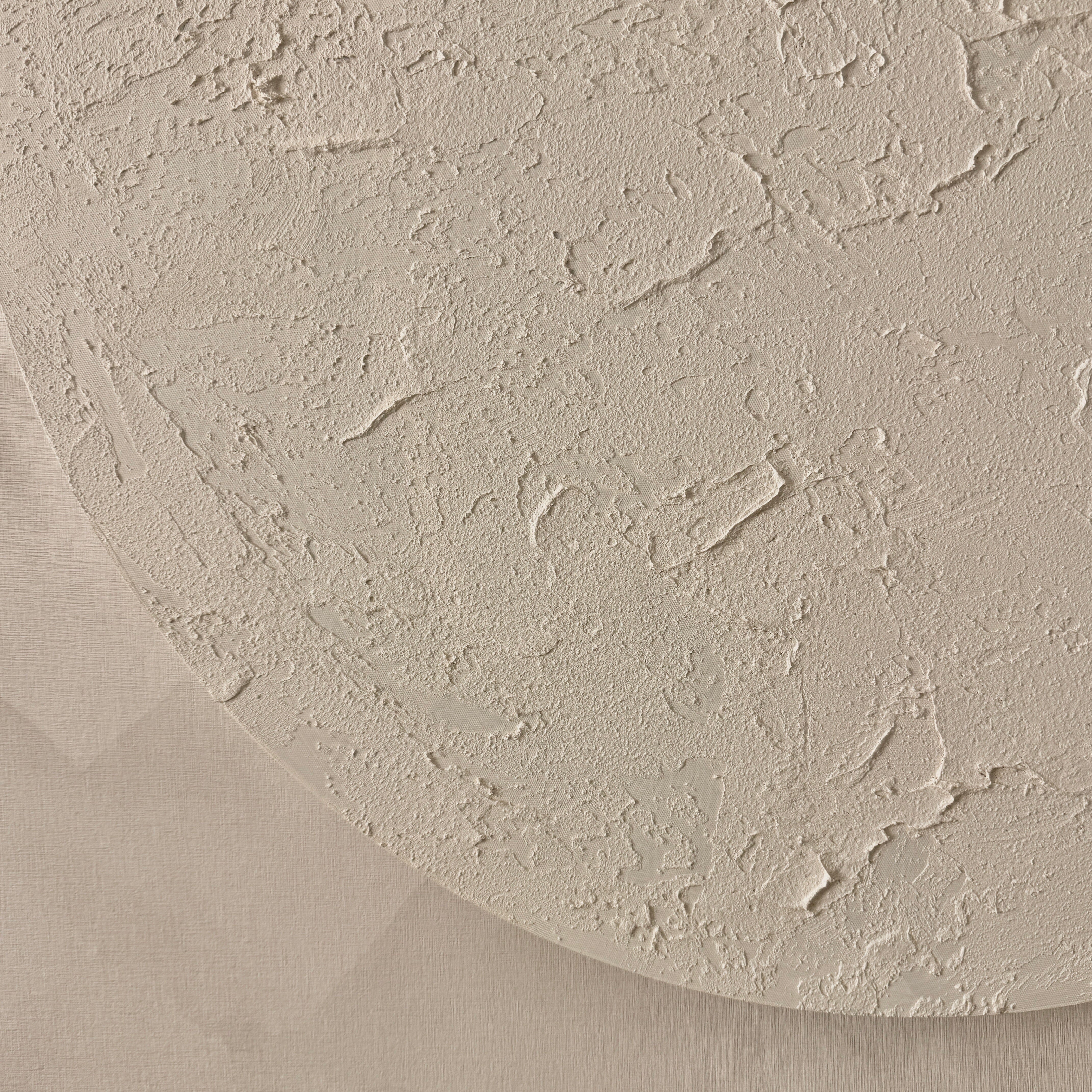 Euphoric White Round Textured Wall Art Accessories 