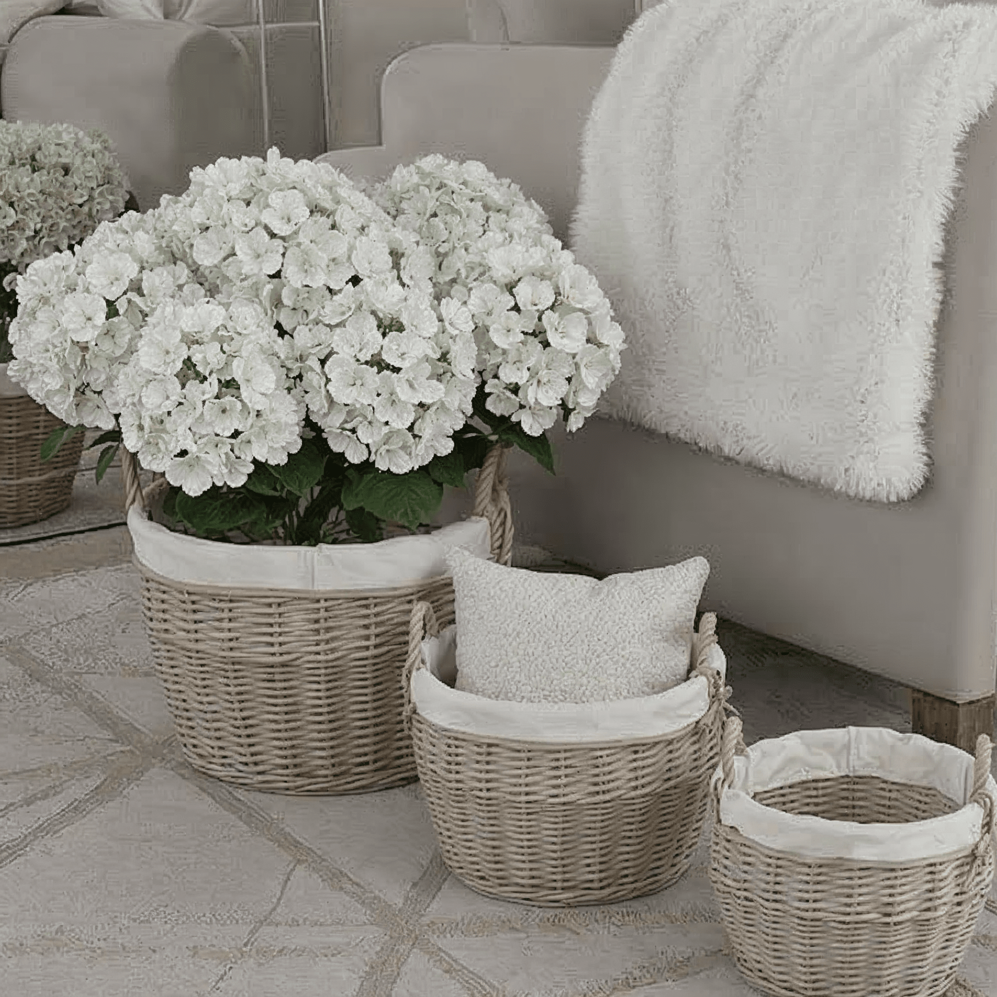 Ferro Round Lined Wicker Baskets - Set of 3 Accessories 