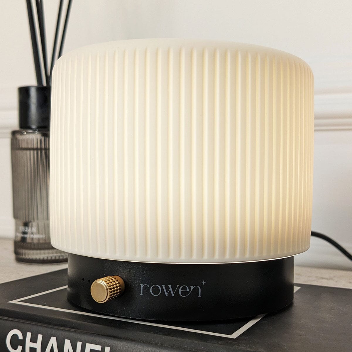 Fiorella Electronic Black & White Aroma Mist Diffuser Lamp Fragrance 