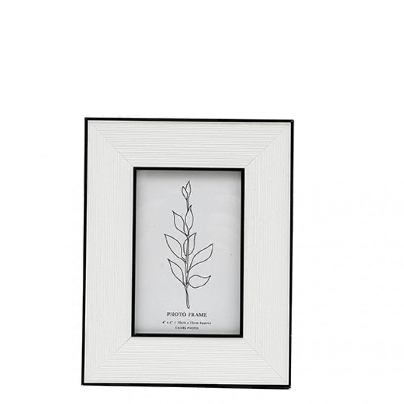 Lysa Black & White Monochrome Photo Frame- 4x6" Accessories 