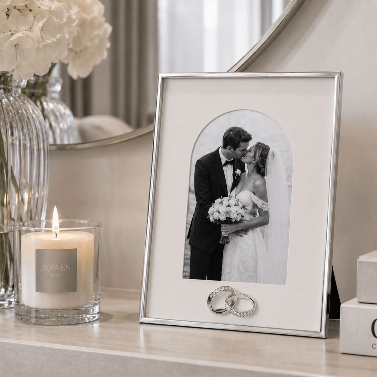Silver Wedding Arch Photo Frame with Rings- 4x6" Accessories 