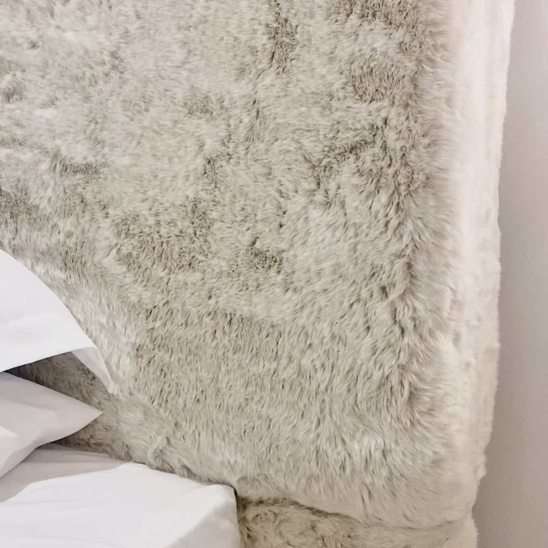 Arctic Luxury Cashmere Chunky Faux Fur Bed