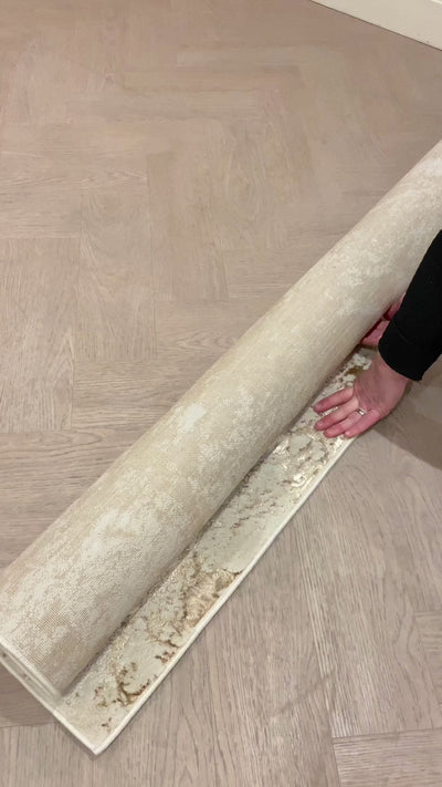 Jupiter Light Gold & Cream Metallic Marble Velvet Rug