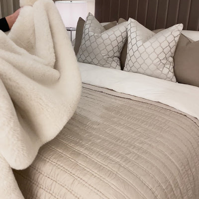 Lili Extra Thick Faux Fur Cream Throw