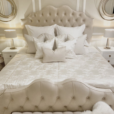 Belvoir Cream Luxury Curved Velvet Bed Bed 