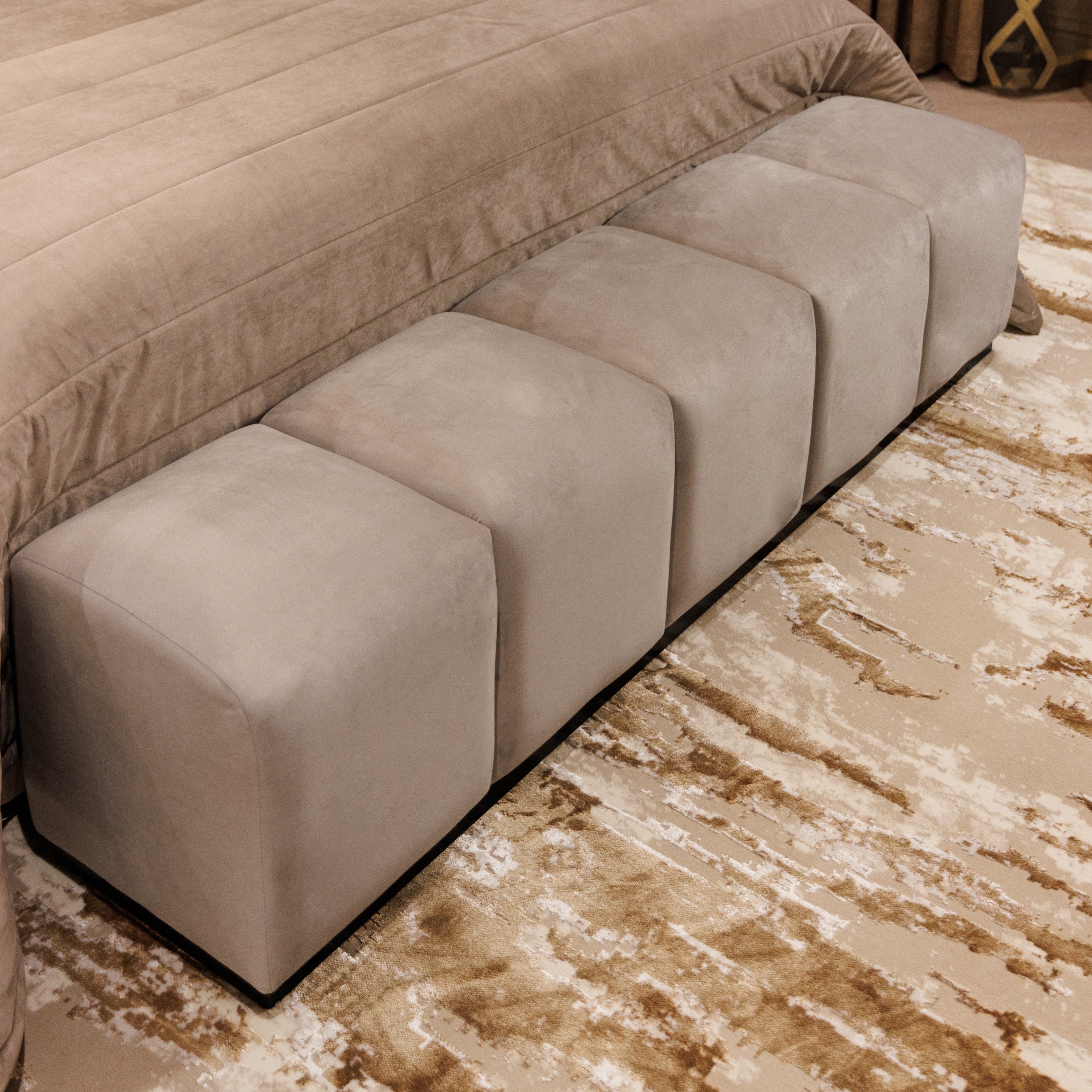 Dove Grey Luxury Velvet Upholstered Bench Furniture 
