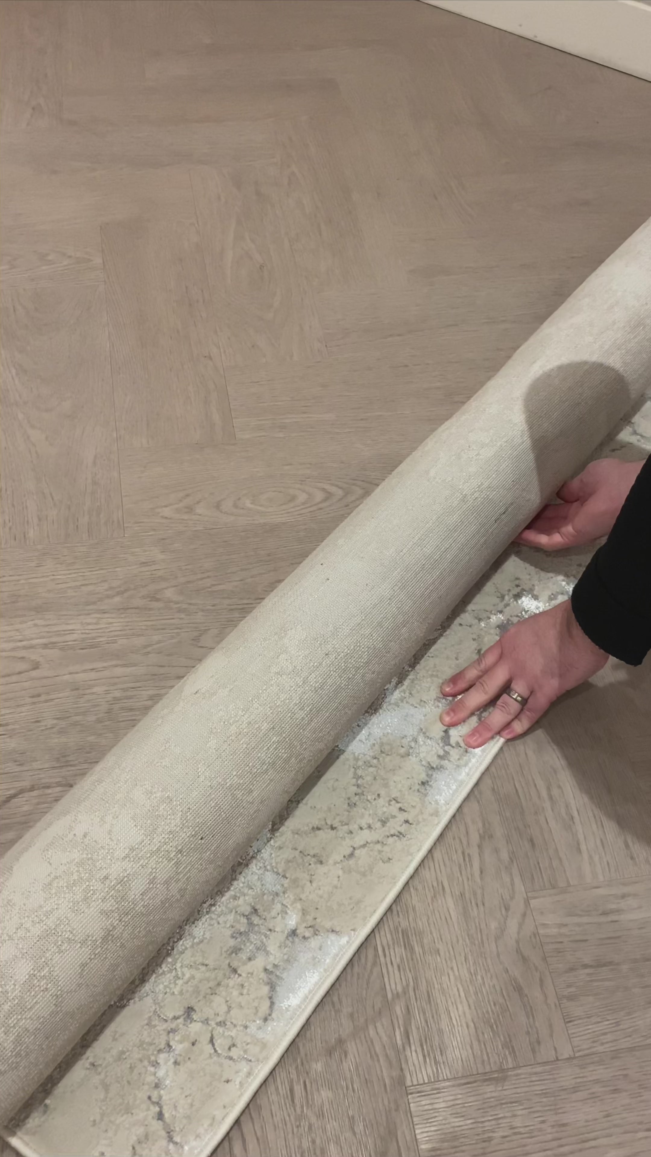 Nebula Cream & Metallic Silver Marble Velvet Rug