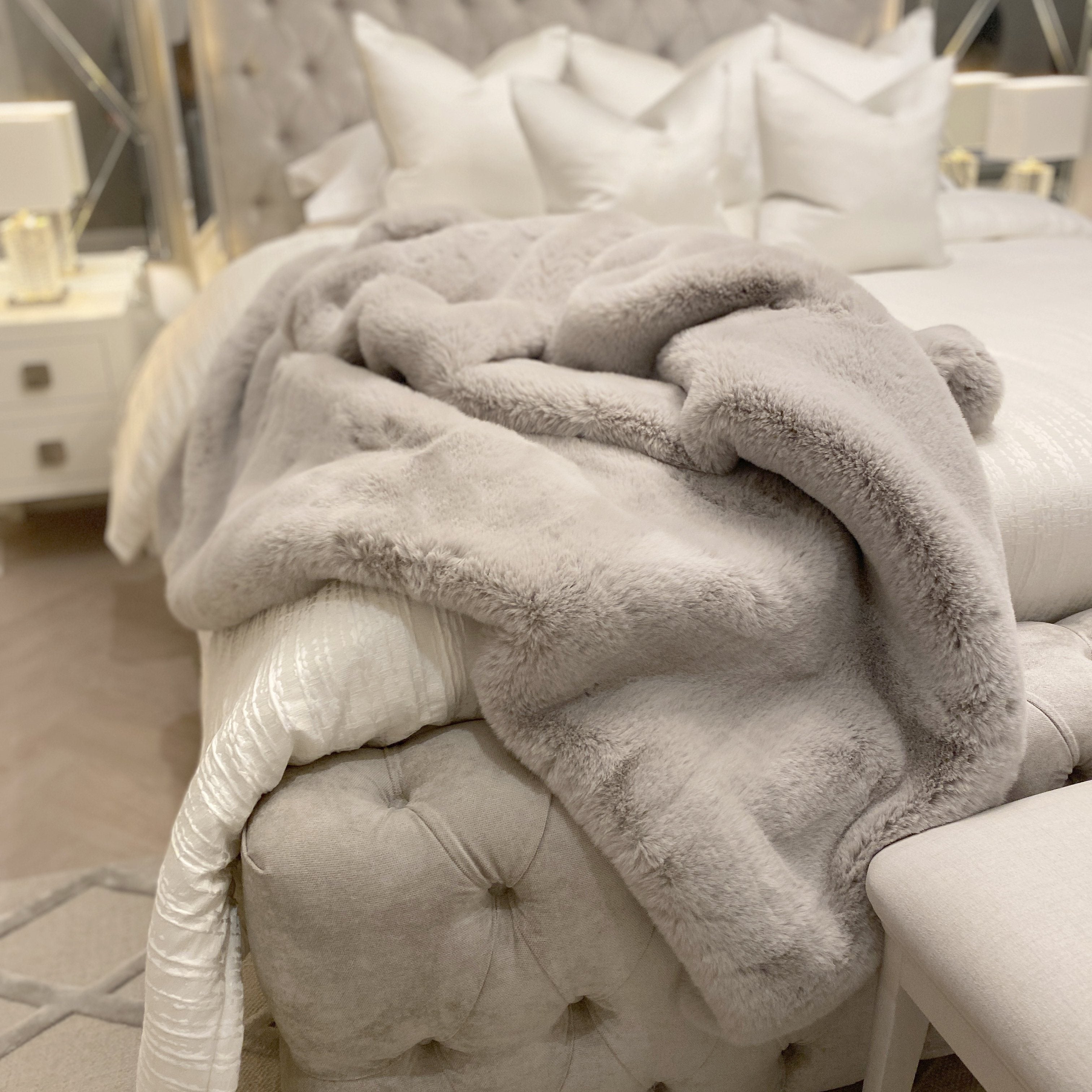 Lili Extra Thick Faux Fur Grey Throw Throw 